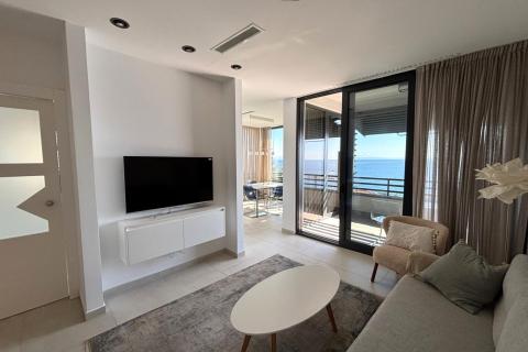 OPATIJA,VOLOSKO- NOVOGRADNJA, stan s bazenom i pogledom na more