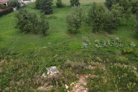 Istra, Tar - Građevinsko zemljište u užoj okolici Tara