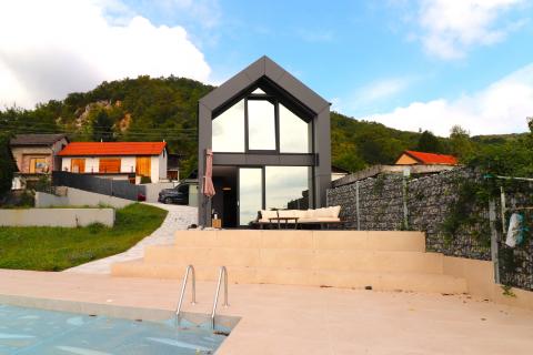 Sveta Jana – moderna kuća s bazenom