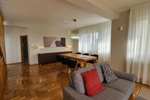 Zagreb, Šestine – dvoetažni stan s garažom i pogledom na grad