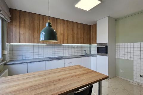 Zagreb, Šestine – dvoetažni stan s garažom i pogledom na grad