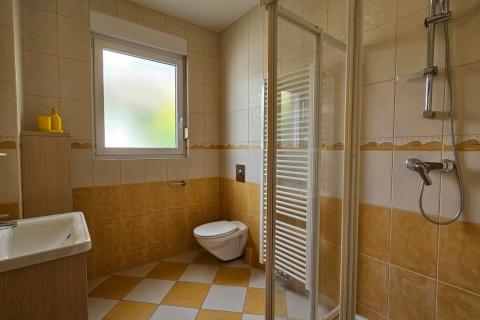 Zagreb, Šestine – dvoetažni stan s garažom i pogledom na grad