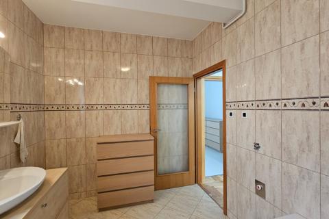 Zagreb, Šestine – dvoetažni stan s garažom i pogledom na grad