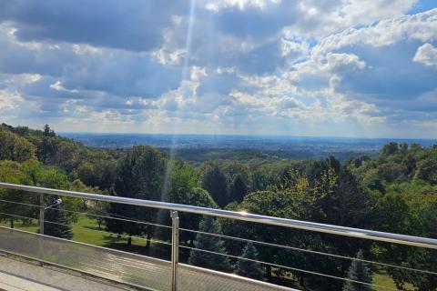 Zagreb, Šestine – dvoetažni stan s garažom i pogledom na grad