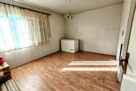 Huis Duga Resa, 93m2