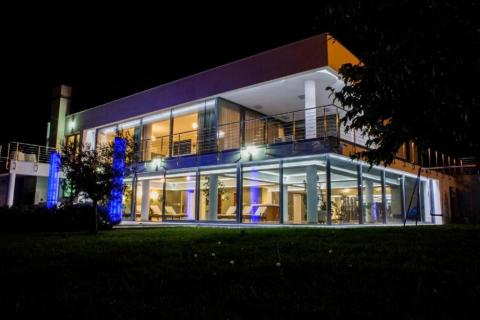 Hreljin, moderna vila sa spa centrom