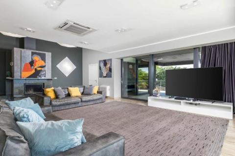 Hreljin, moderna vila sa spa centrom