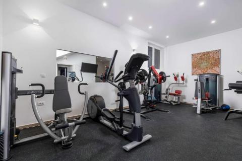 Hreljin, moderna vila sa spa centrom