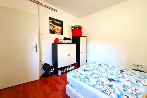 Zagreb, Srednjaci, stan u prizemlju s dvije spavaće sobe, 56m2