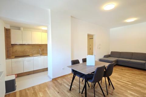 Zagreb, Trešnjevka | Trosoban stan s dva parkirna mjesta