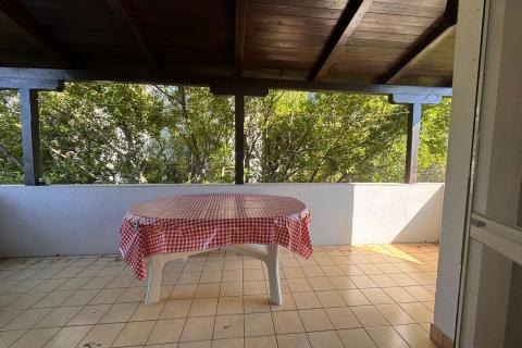 OTOK KRK-GRAD KRK,apartman 150 metara do mora