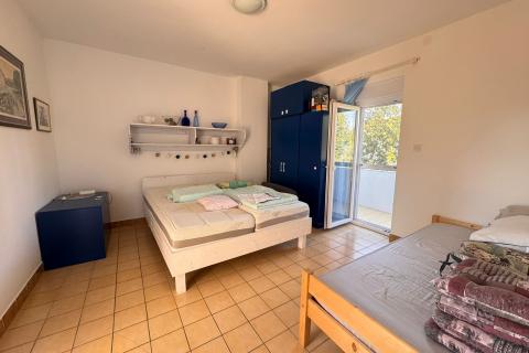 OTOK KRK-GRAD KRK,apartman 150 metara do mora