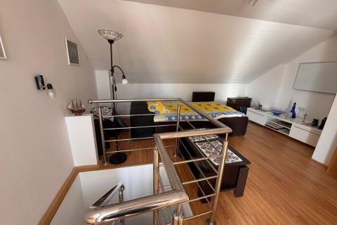 OTOK KRK-GRAD KRK,apartman 150 metara do mora