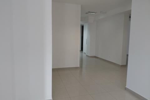 Attività commerciale Donja Dubrava, 800m2