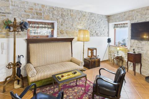 Istra,Buje-Kuća za dugoročni najam