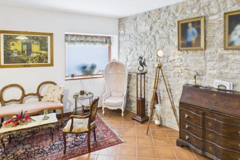 Istra,Buje-Kuća za dugoročni najam