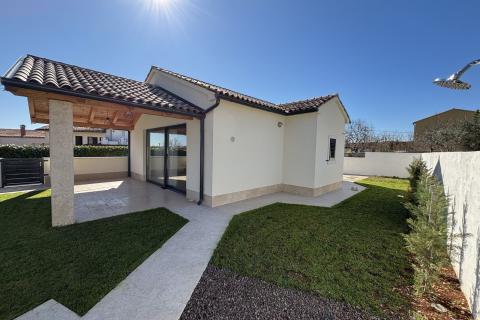 Istra, Bale - nova kuća u centru Bala