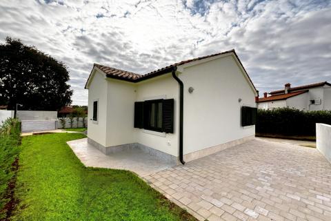 Istra, Bale - nova kuća u centru Bala