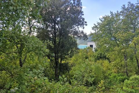 Baugrundstück mit Meerblick, in der Nähe des Strandes und von Trget