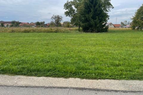 Building plot Odranski Obrež, Brezovica, 700m2