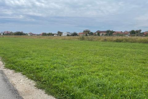 Building plot Odranski Obrež, Brezovica, 700m2