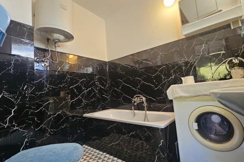 Hiša , Vrbovsko, 228m2