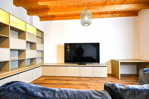 Istra,Novigrad-Adaptirana kuća s vrtom i pogledom na more