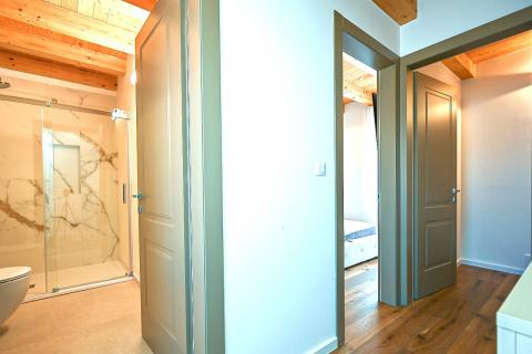 Istra,Novigrad-Adaptirana kuća s vrtom i pogledom na more