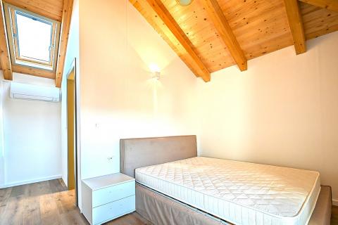 Istra,Novigrad-Adaptirana kuća s vrtom i pogledom na more