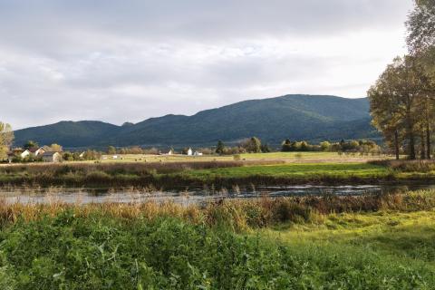 Građevinsko zemljište uz rijeku Gacku, 1.234m2