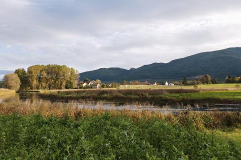 Građevinsko zemljište uz rijeku Gacku, 1.234m2