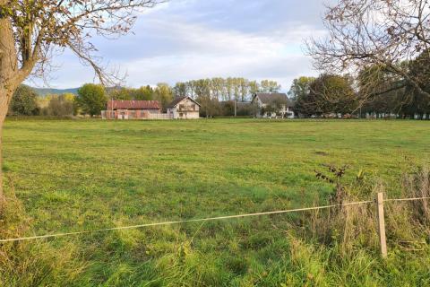 Građevinsko zemljište uz rijeku Gacku, 1.234m2