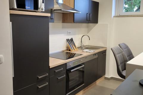 Rijeka, Donja Vežica - 2s + db, najam