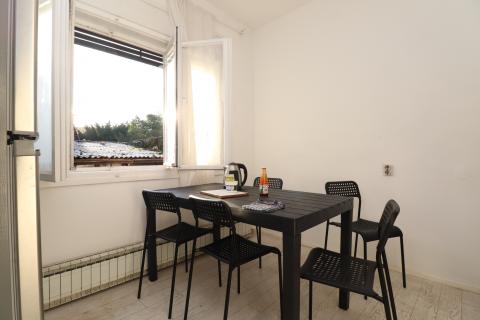 Vrapče – Kuća za smještaj radnika, 171m2