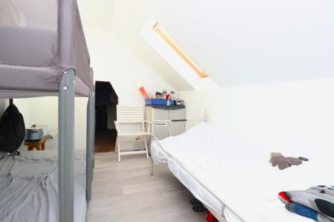 Vrapče – Kuća za smještaj radnika, 171m2