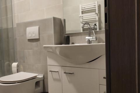 Rijeka, Donja Vežica - 2s + db, najam