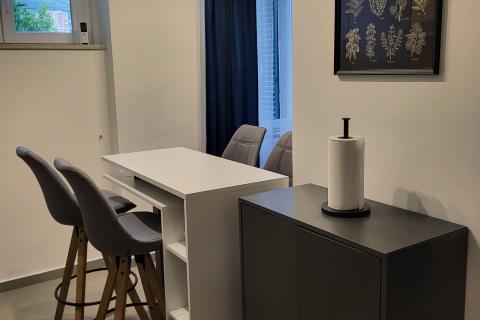 Rijeka, Donja Vežica - 2s + db, najam