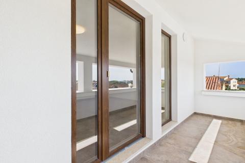 Rovinj - Stan u potkrovlju manje zgrade, 108 m², pogled more 