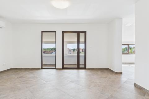 Rovinj - Stan u potkrovlju manje zgrade, 108 m², pogled more 