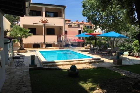 Дом Premantura, Medulin, 370m2