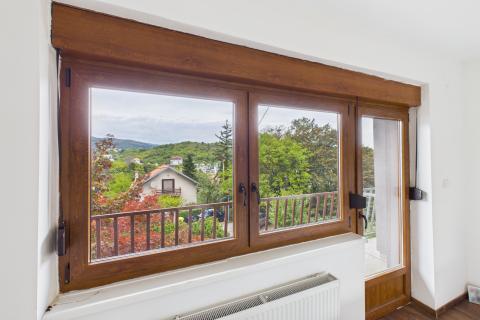 Zagreb, Mlinovi - obiteljska kuća na tri etaže na atraktivnoj lokaciji