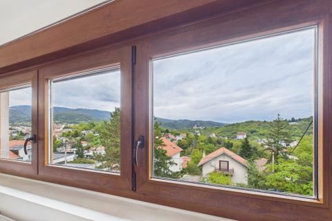 Zagreb, Mlinovi - obiteljska kuća na tri etaže na atraktivnoj lokaciji