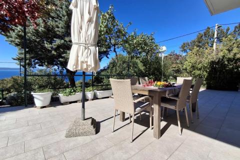 Novi Vinodolski, Klenovica - kuća s predivnim pogledom u blizini plaže