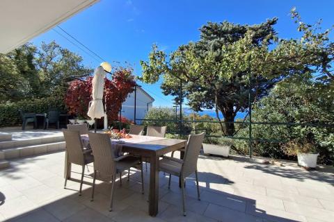 Novi Vinodolski, Klenovica - kuća s predivnim pogledom u blizini plaže