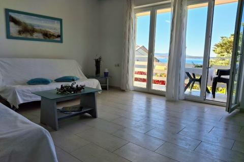 Novi Vinodolski, Klenovica - kuća s predivnim pogledom u blizini plaže