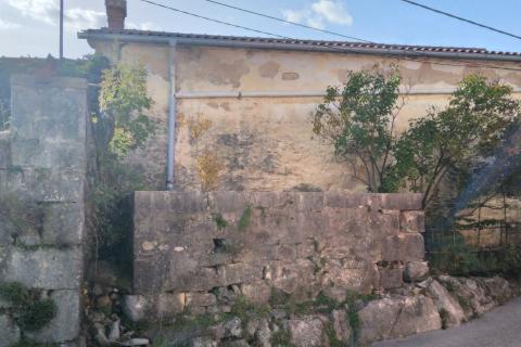 Matulji, Veli Brgud, dvije kuće za adaptaciju s potencijalom