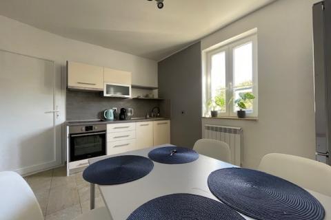 Otok Krk,Punat-obiteljska kuća s velikom okućnicom,pogled,blizina mora