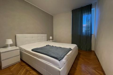 Otok Krk,Punat-obiteljska kuća s velikom okućnicom,pogled,blizina mora