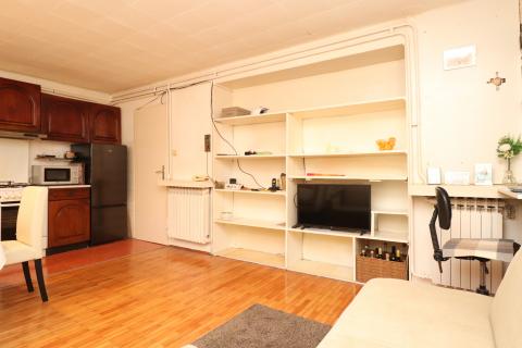 Zagreb, Trešnjevka – stan Selska s parkirnim mjestom