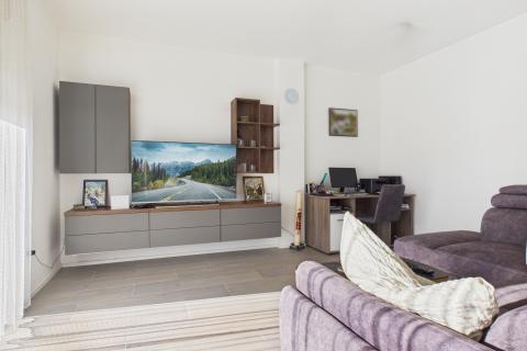 Istra, Rovinjsko Selo, moderna obiteljska kuća s bazenom